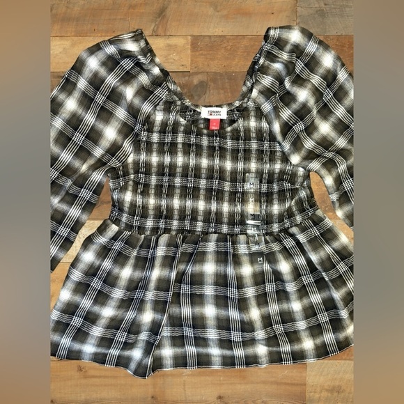 Tommy Jeans Womens Size Medium Plaid Peplum Smocked Top •Scoop Neck Long Sleeves - Picture 11 of 16